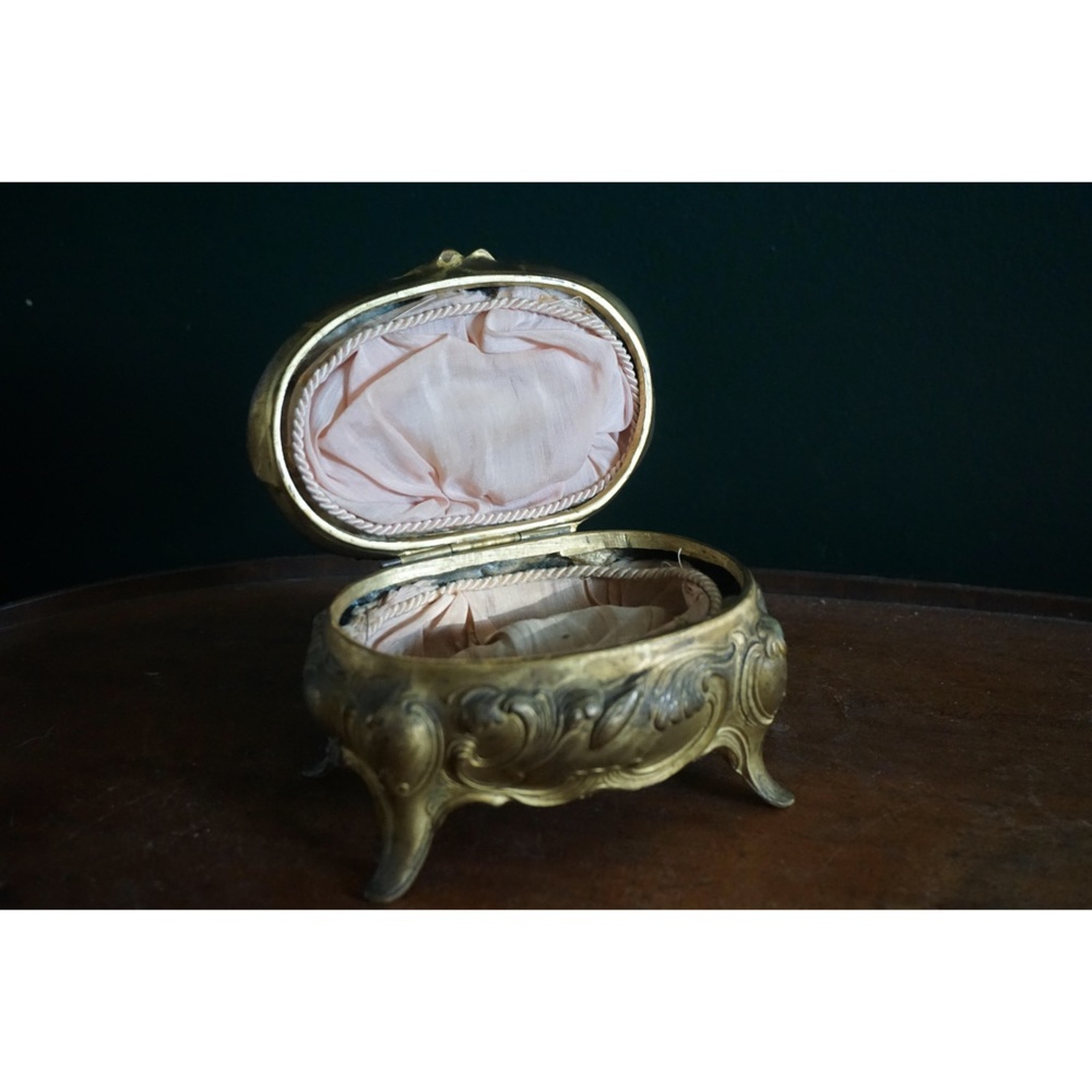 vtg 1920s gilded metal keepsake jewelry box - Picture 4 of 6